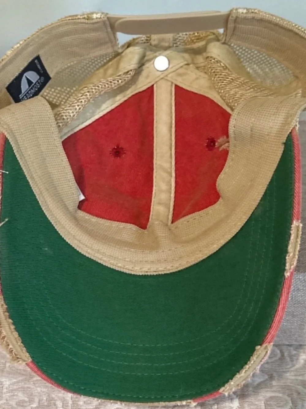 Headmost distressed trucker